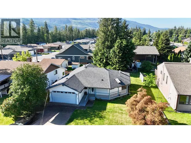 313 Hemlock Crescent N, Sicamous, British Columbia V0E2V1