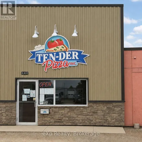 444 18TH AVENUE, Hanover, Ontario N4N3P1