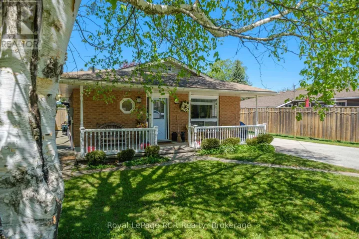 74 GRENVILLE STREET N, Saugeen Shores, Ontario N0H2L0
