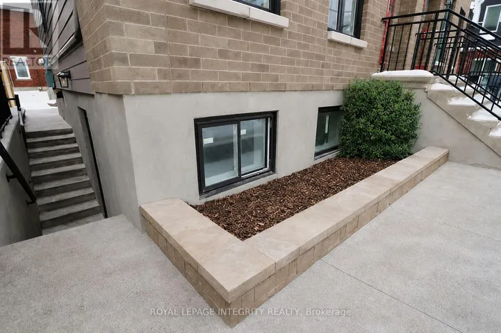 9B GWYNNE AVENUE S, Ottawa, Ontario K1Y1X1