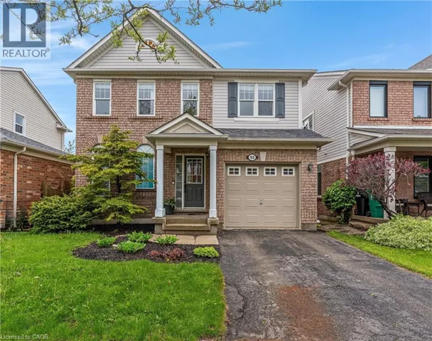 92 BAGGS Crescent, Cambridge, Ontario N1T2E8