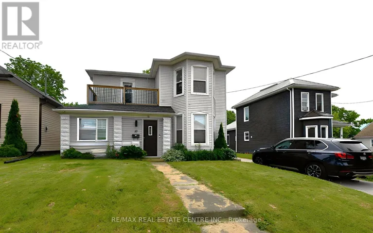 10 MEDA STREET, St. Thomas, Ontario N5P1W5