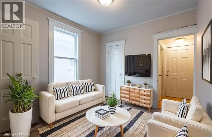 89 CARRICK Avenue Unit# 3, Hamilton, Ontario L8M2W5