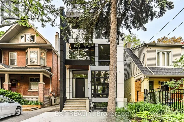LOWER - 19 DEVON ROAD, Toronto (East End-Danforth), Ontario M4E2J7