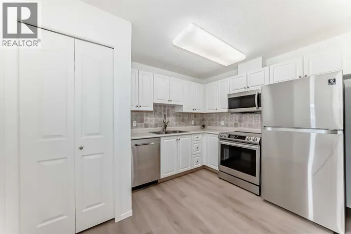 412, 5000 Somervale Court SW, Calgary, Alberta T2Y4M1