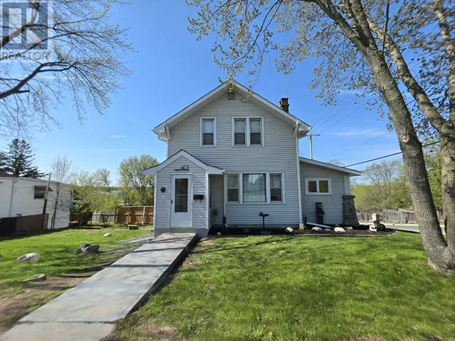 401 Third Street South, Kenora, Ontario P9N1J2
