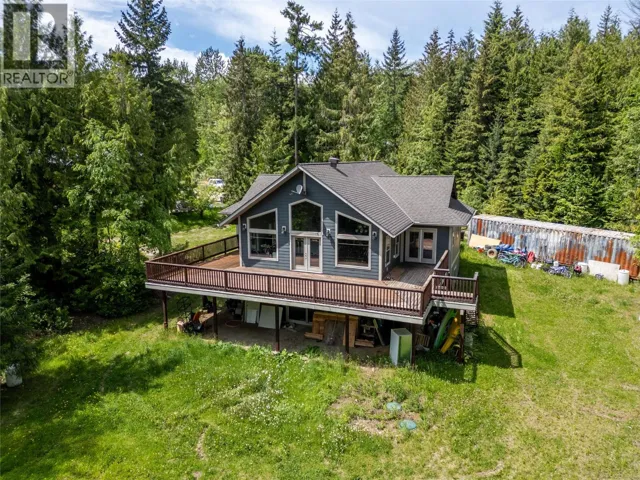 63 LIBICH Road, Salmon Arm, British Columbia V1E2Y1