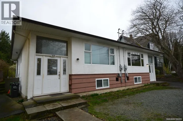 450-452 Craigflower Rd, Victoria, British Columbia V9A2V8