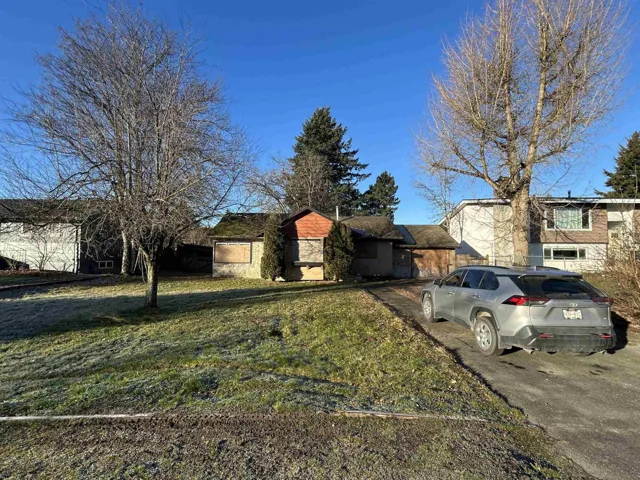 9543 MCNAUGHT ROAD, Chilliwack Proper East, Chilliwack, British Columbia V2P6E9