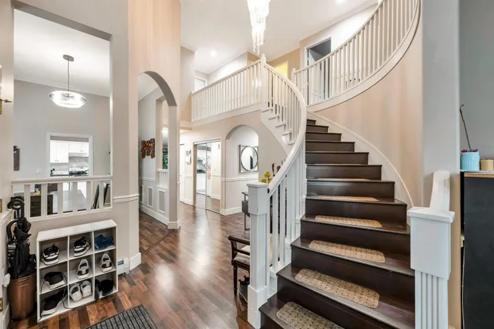 16011 110 AVENUE, Surrey, British Columbia V4N1R1