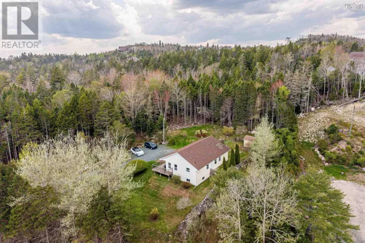 6867 St Margarets Bay Road, Boutiliers Point, Nova Scotia B3Z1W5