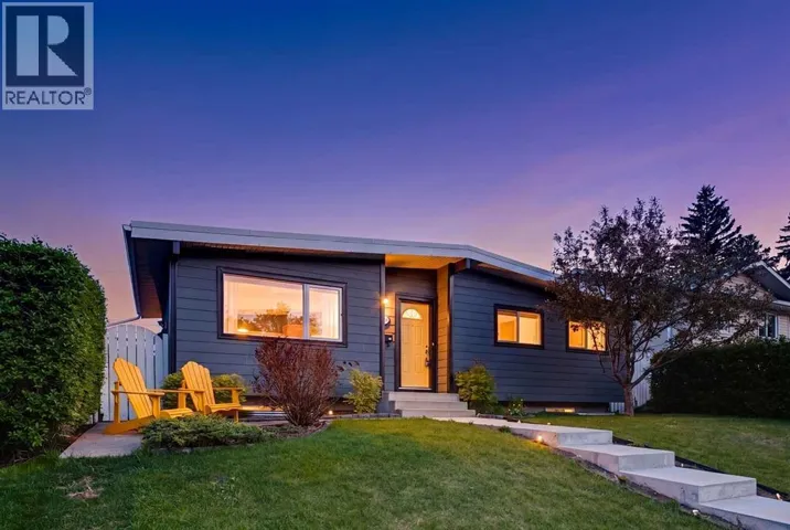 10651 Shillington Crescent SW, Calgary, Alberta T2W0N8