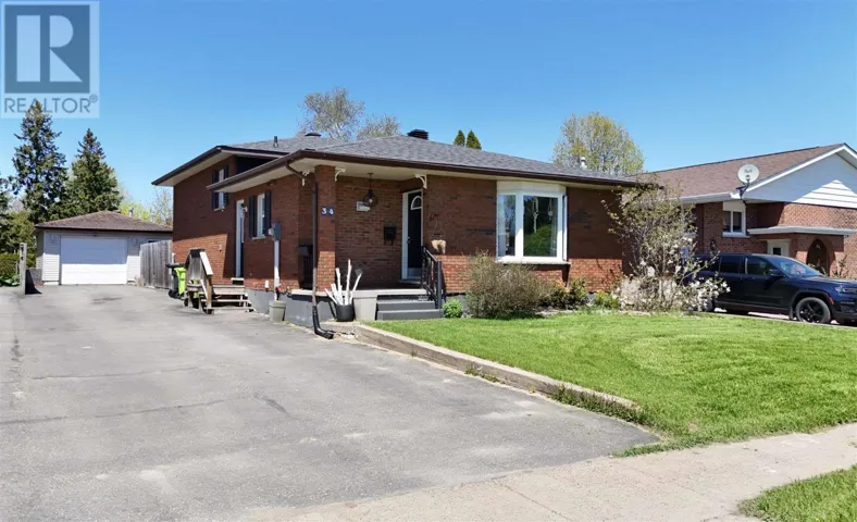 34 Robin ST, Sault Ste Marie, Ontario P6A5X9