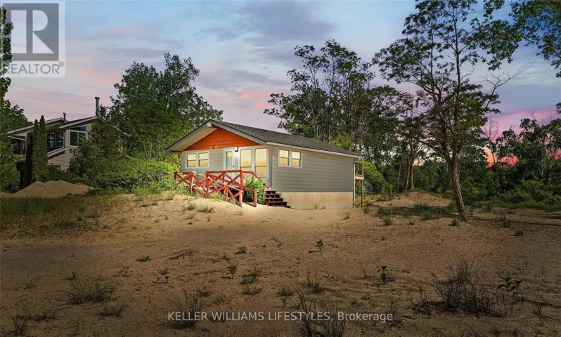7403 SANDERSON ROAD, Lambton Shores (Port Franks), Ontario N0M2L0