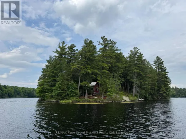 2 WOLF RIVER, Parry Sound Remote Area (McConkey), Ontario P0H1S0
