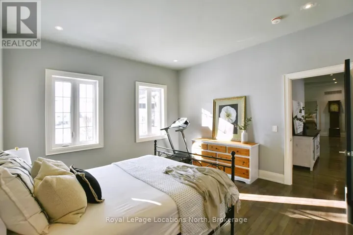 780