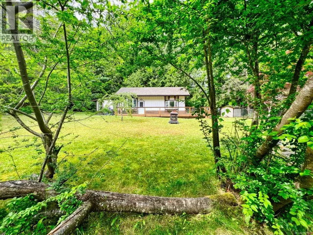 1440 Cresta Roca Rd, Gabriola Island, British Columbia V0R1X7