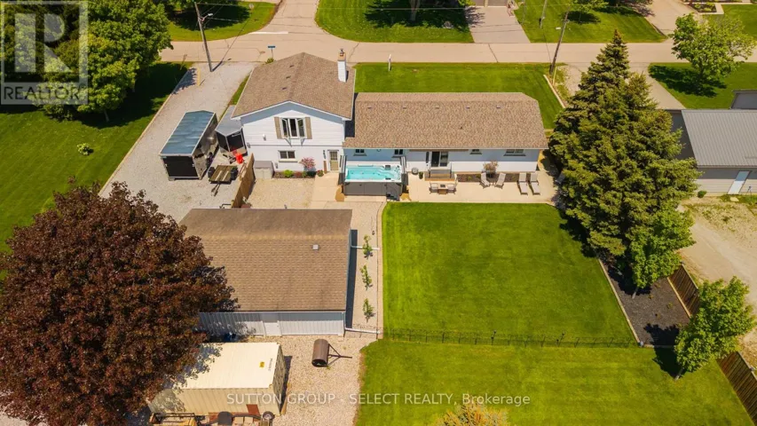 51169 CLINTON STREET, Malahide (Springfield), Ontario N0L2J0