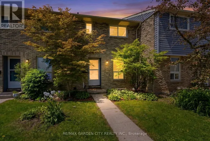 32 - 75 VENTURA DRIVE, St. Catharines (Haig), Ontario L2R7J7