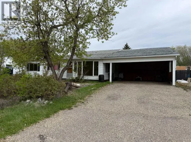 5410 51 Street, Berwyn, Alberta T0H0E0