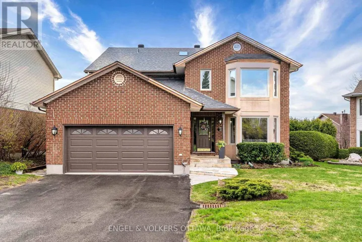 30 HUNTINGS END AVENUE, Ottawa, Ontario K2M1R3
