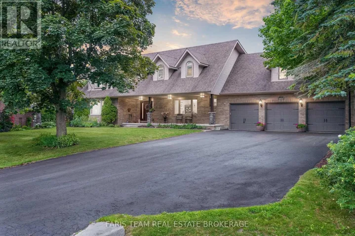 32 CAIRNS BOULEVARD, Springwater (Midhurst), Ontario L9X0N8