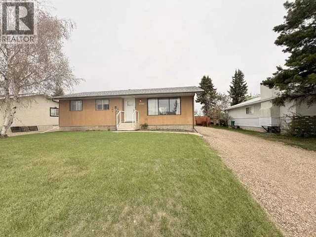 4804 47 Avenue, Grimshaw, Alberta T0H1W0