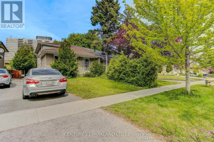 117 DOLLY VARDEN BOULEVARD, Toronto (Woburn), Ontario M1H2K7