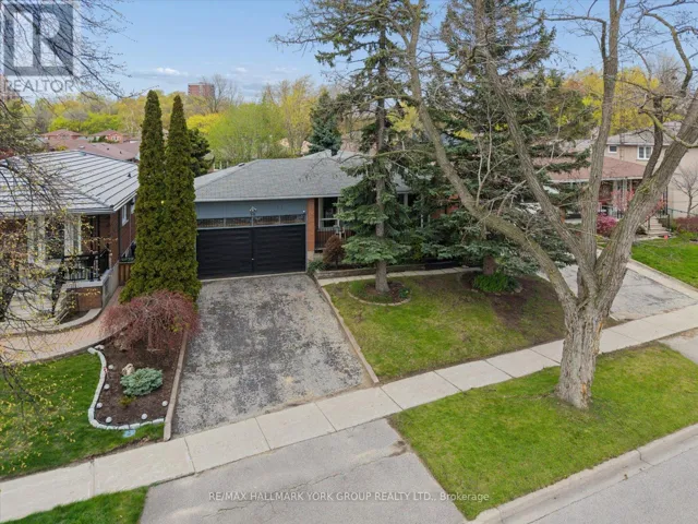30 BRIARBLUFF AVENUE, Toronto (West Hill), Ontario M1E3H3