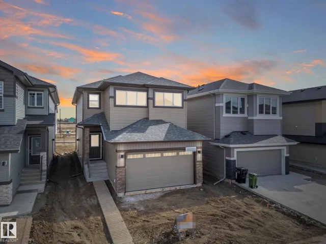 927 18 AV NW, Edmonton, Alberta T6T2X3