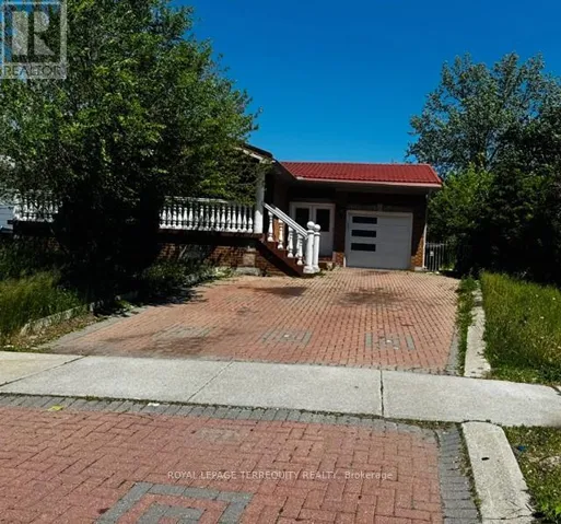 46 ORPINGTON CRESCENT, Toronto (Mount Olive-Silverstone-Jamestown), Ontario M9V3E4