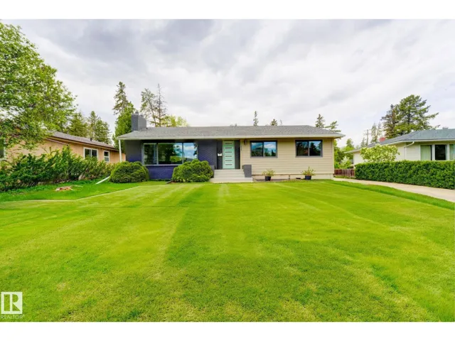 7920 119 ST NW, Edmonton, Alberta T6G2L4