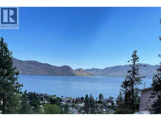 4258 4th Avenue, Peachland, British Columbia V0H1X5