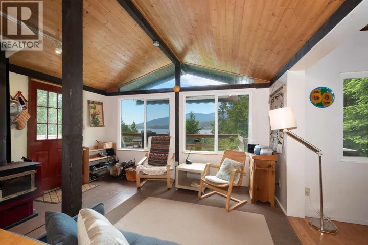 847 CAPTAIN'S WAY, Bowen Island, British Columbia V0N1G2