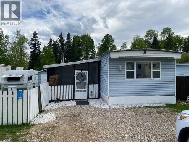 30 Pinewoods Drive, Rural Clearwater County, Alberta T4T2A4