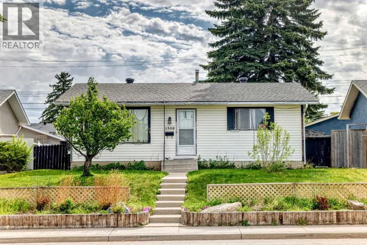 1308 Pensacola Way SE, Calgary, Alberta T2A2H2