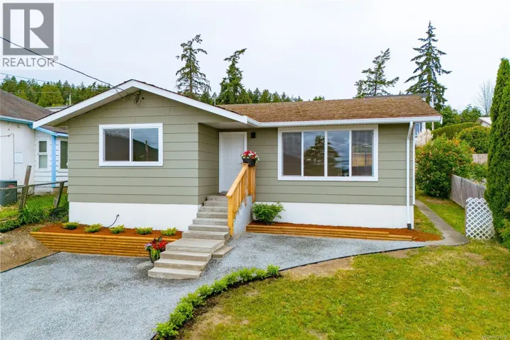 8082 York Ave, Crofton, British Columbia V0R1R0