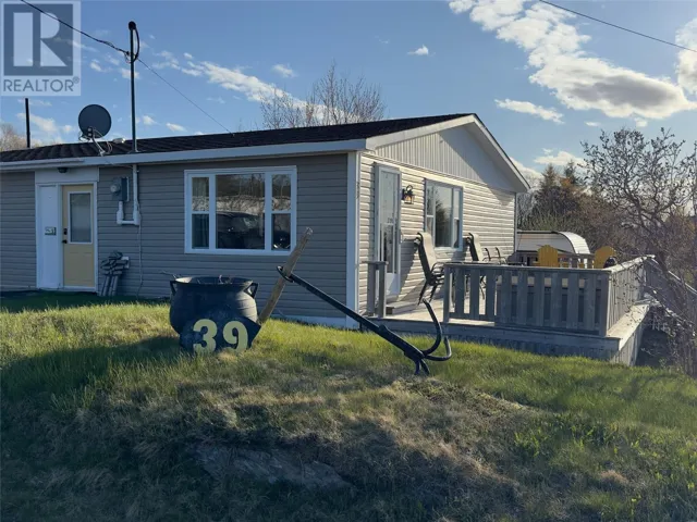 39 Church Loop, Burnside, Newfoundland & Labrador A0G1K0