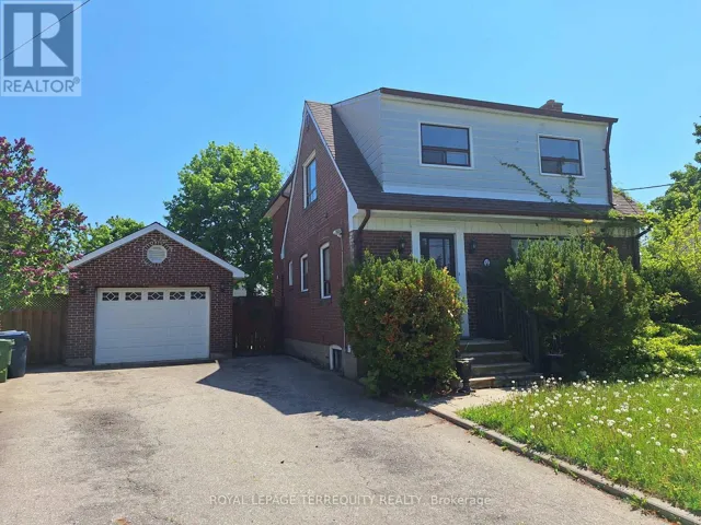 17 COMPTON CRESCENT, Toronto (Downsview-Roding-CFB), Ontario M3M2C3