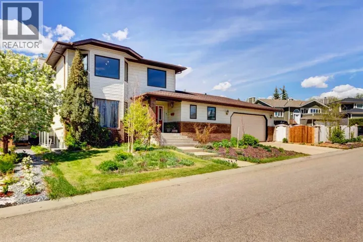 25 Deerfield Manor SE, Calgary, Alberta T2J6Z5