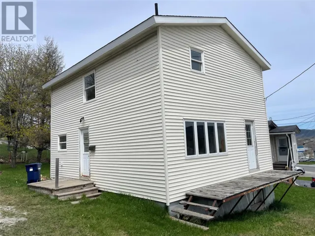 2 Poplar Road, Corner Brook, Newfoundland & Labrador A2H4T7