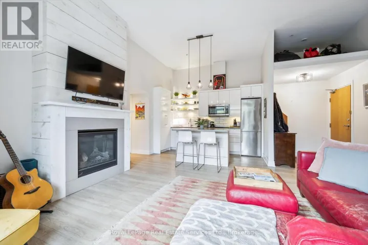 106 - 459 KERR STREET, Oakville (CO Central), Ontario L6K3C2