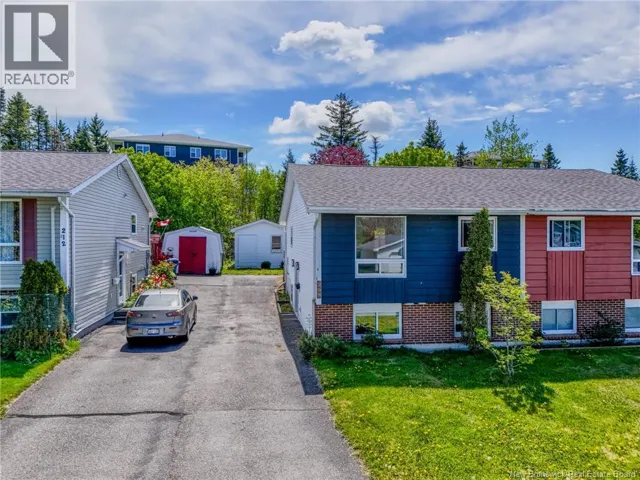 208 Boyaner Crescent, Saint John, New Brunswick E2J4C4