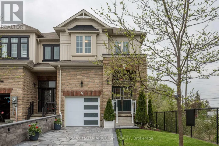 4 GREENWOOD DRIVE, Essa (Angus), Ontario L3W0N5
