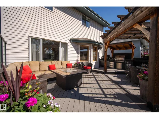 15 WESTWOOD GR, Fort Saskatchewan, Alberta T8L4G3