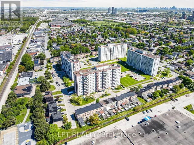 703 - 50 LOTHERTON PATHWAY, Toronto (Yorkdale-Glen Park), Ontario M6B2G7