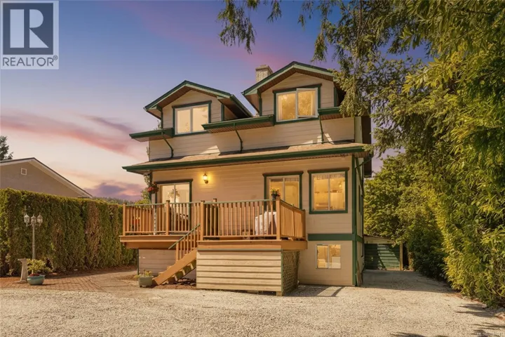 9220 East Saanich Rd, North Saanich, British Columbia V8L1H7