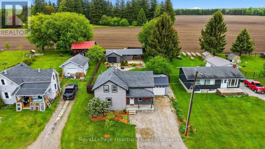 19 WHITECHURCH STREET, Huron-Kinloss, Ontario N0G2W0