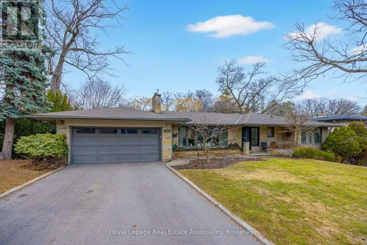 1561 PINETREE CRESCENT, Mississauga (Mineola), Ontario L5G2S9