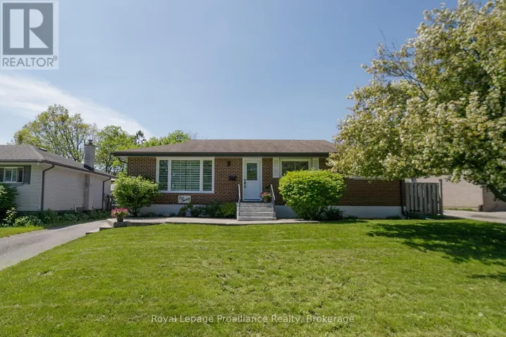 112 PROSPECT HILL, Quinte West (Trenton Ward), Ontario K8V2V3
